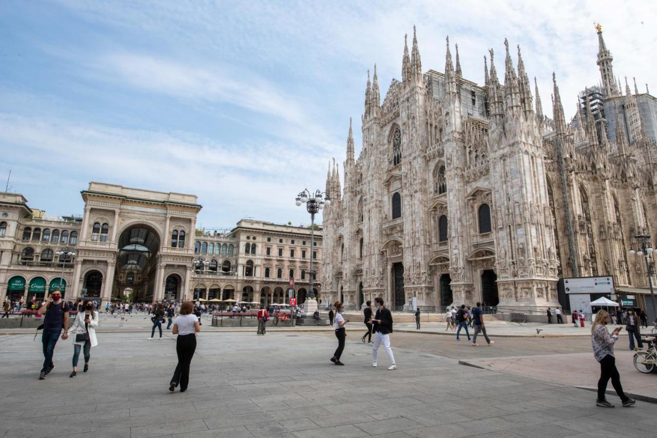 Sweett- Duomo * Milan